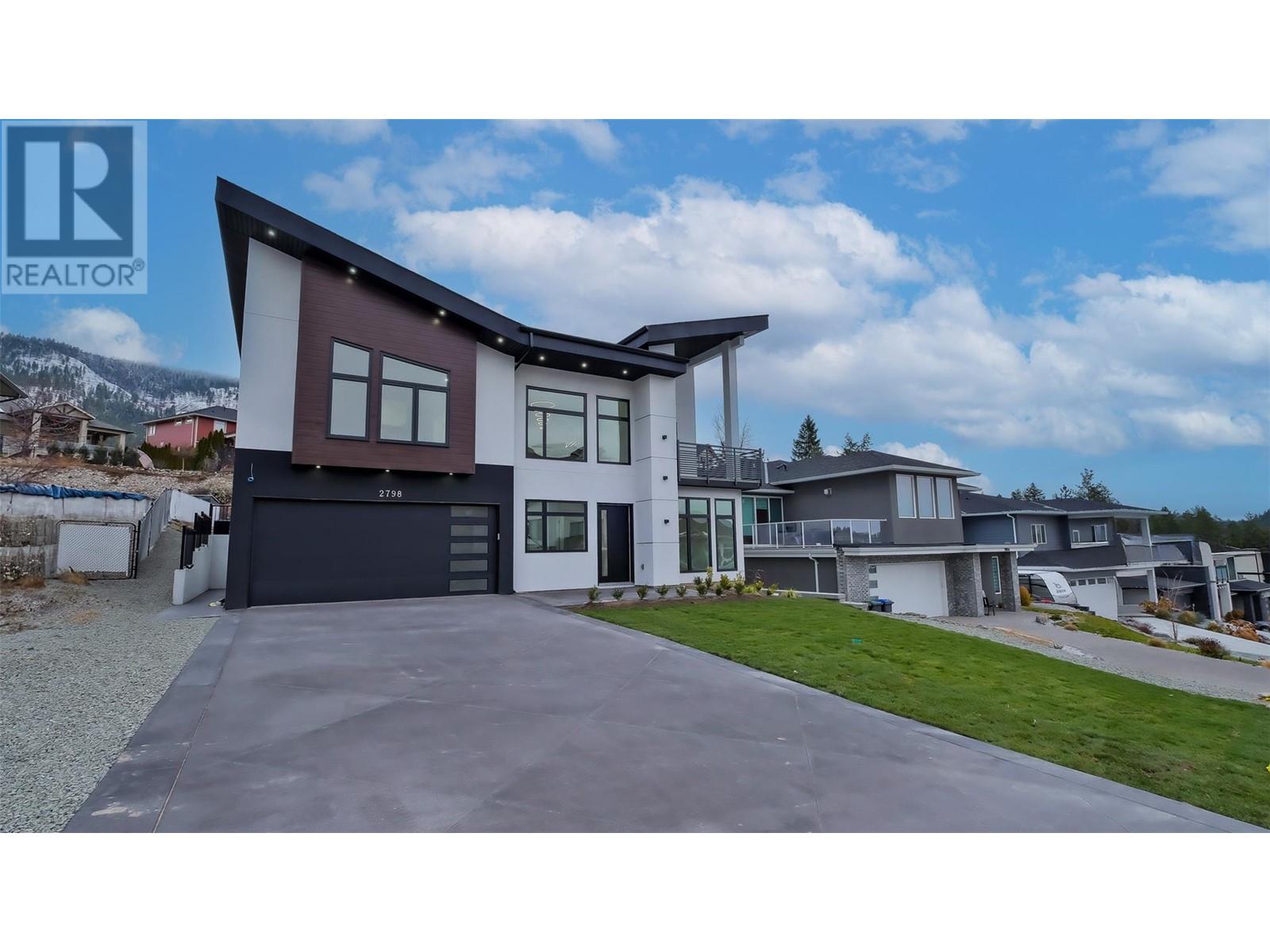  2798 Canyon Crest Drive, West Kelowna