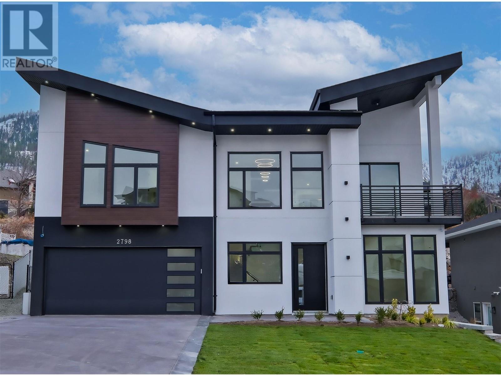  2798 Canyon Crest Drive, West Kelowna