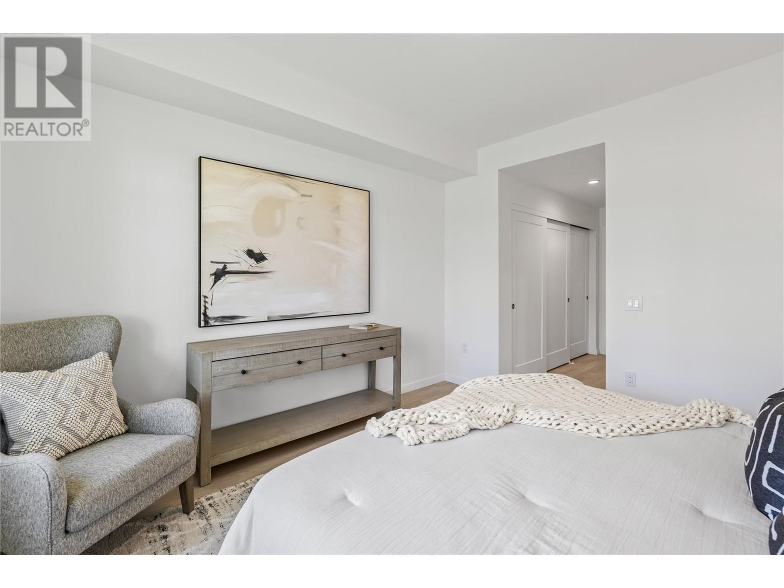 9 1979 Country Club Drive, Kelowna