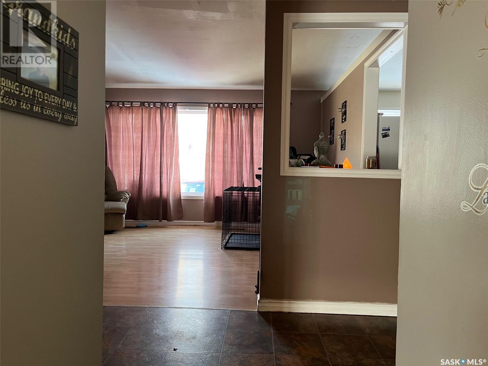 Photo 17 of 738 Bard Crescent N, Regina SK