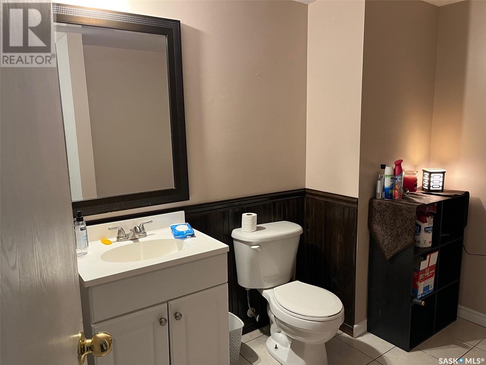 Photo 31 of 738 Bard Crescent N, Regina SK