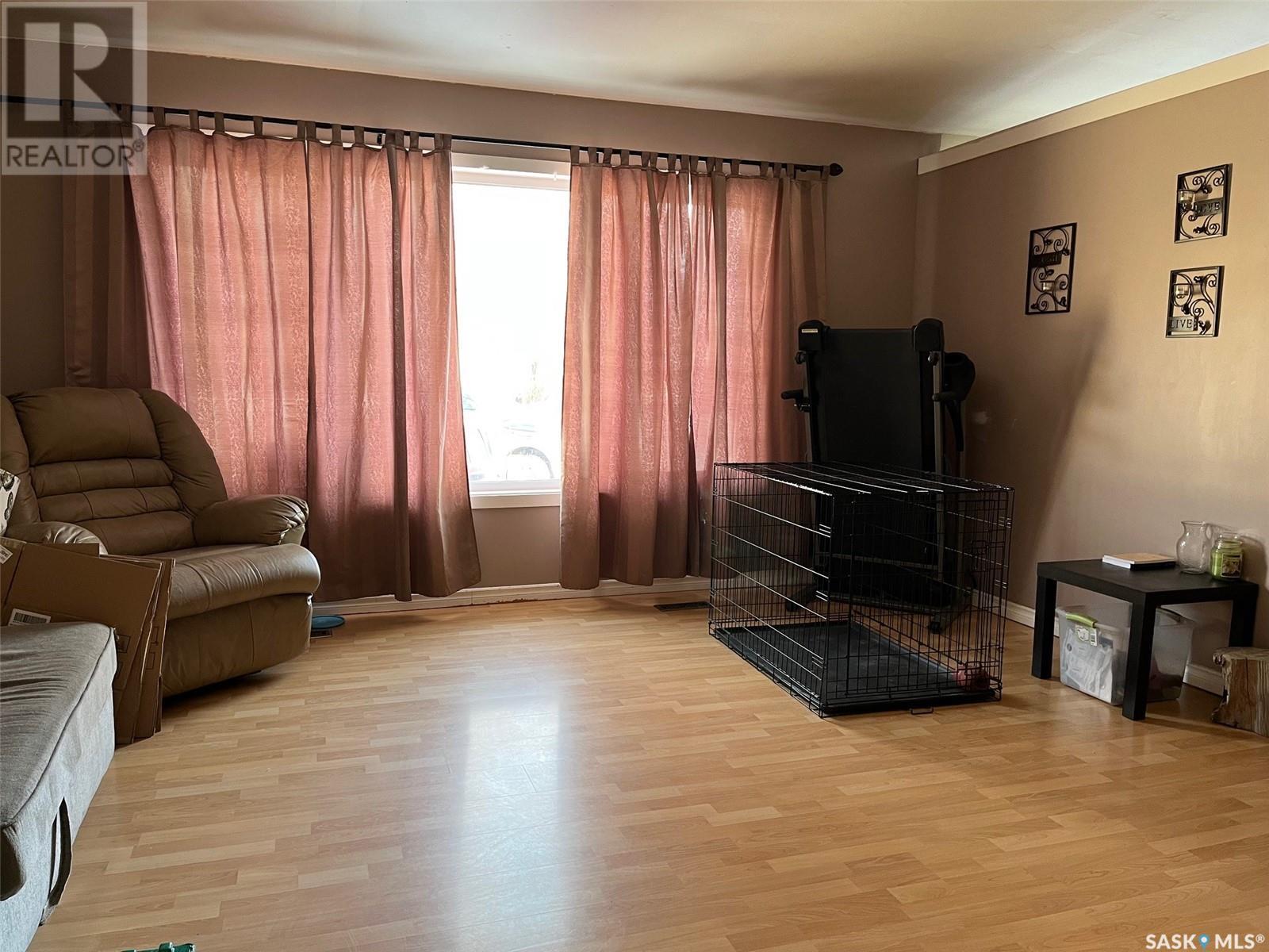 Photo 45 of 738 Bard Crescent N, Regina SK