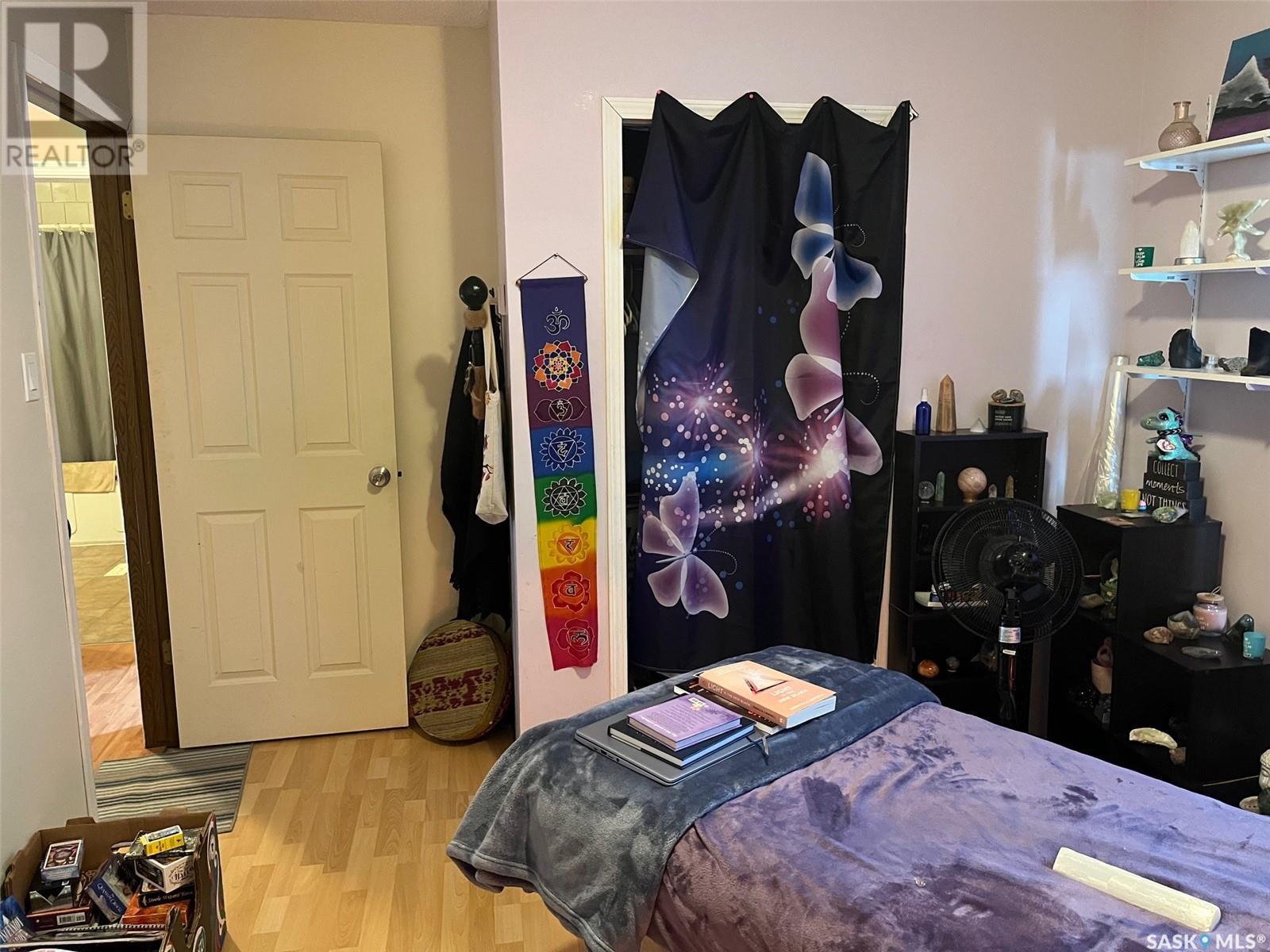 Photo 37 of 738 Bard Crescent N, Regina SK