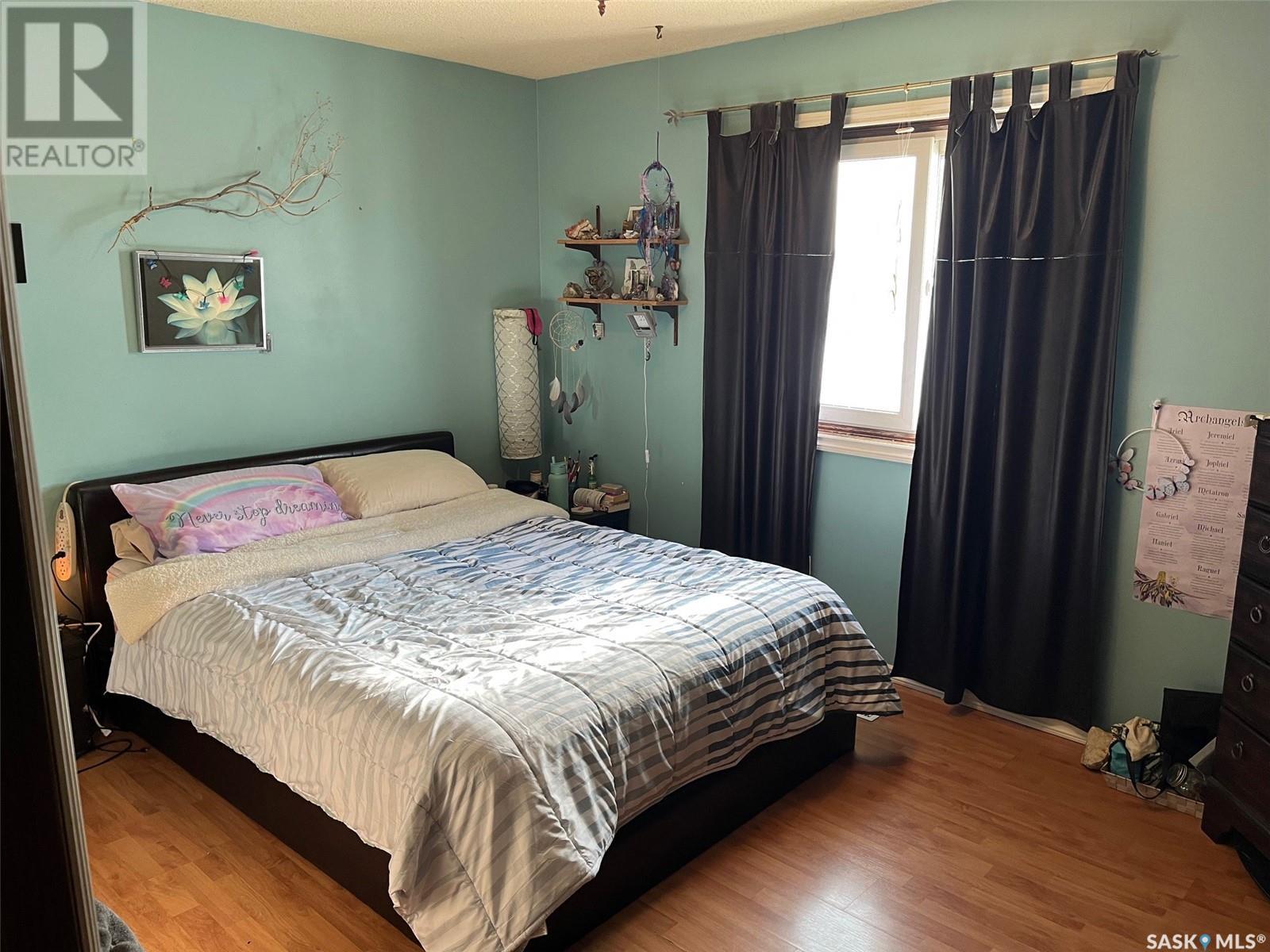 Photo 7 of 738 Bard Crescent N, Regina SK