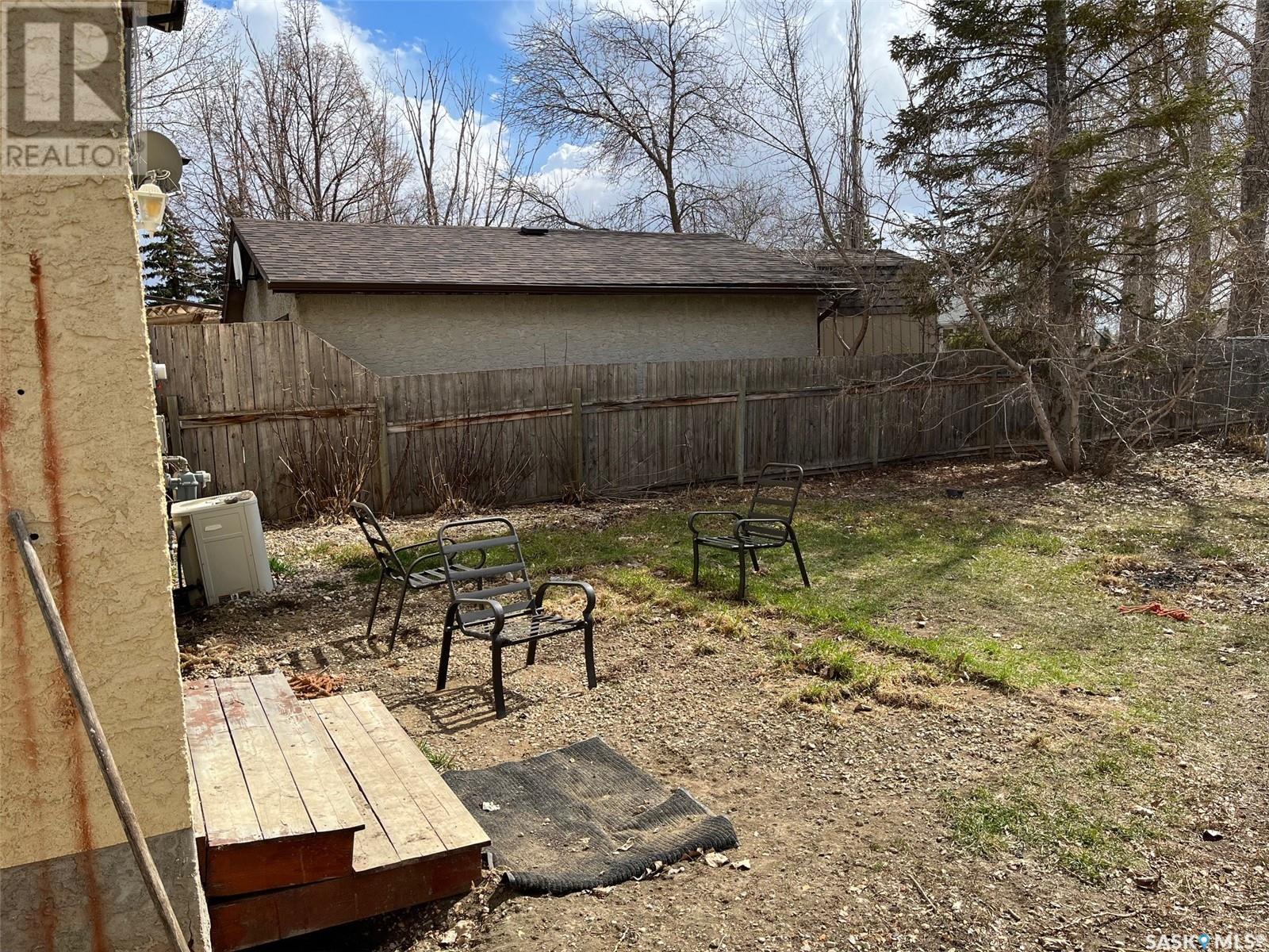 Photo 48 of 738 Bard Crescent N, Regina SK