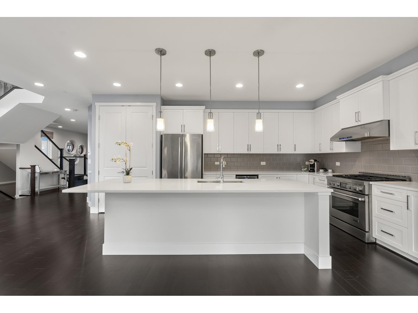 Photo 8 of 16726 18 Avenue, Surrey BC