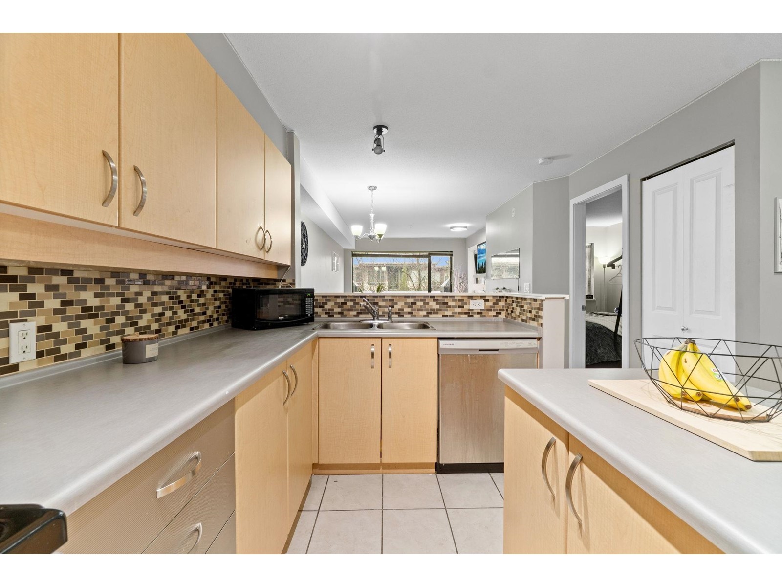 208 10866 CITY PARKWAY, Surrey real estate listing R2994300