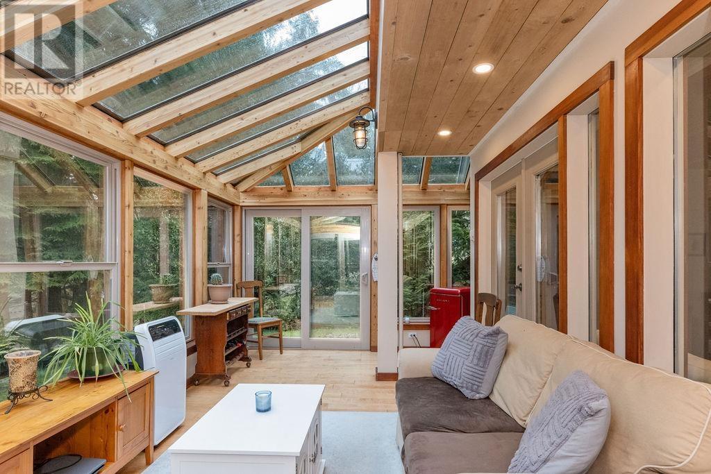 484 SHAWANABE ROAD, Gambier Island