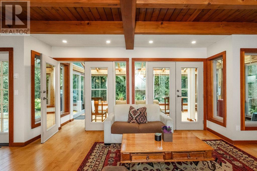 484 SHAWANABE ROAD, Gambier Island