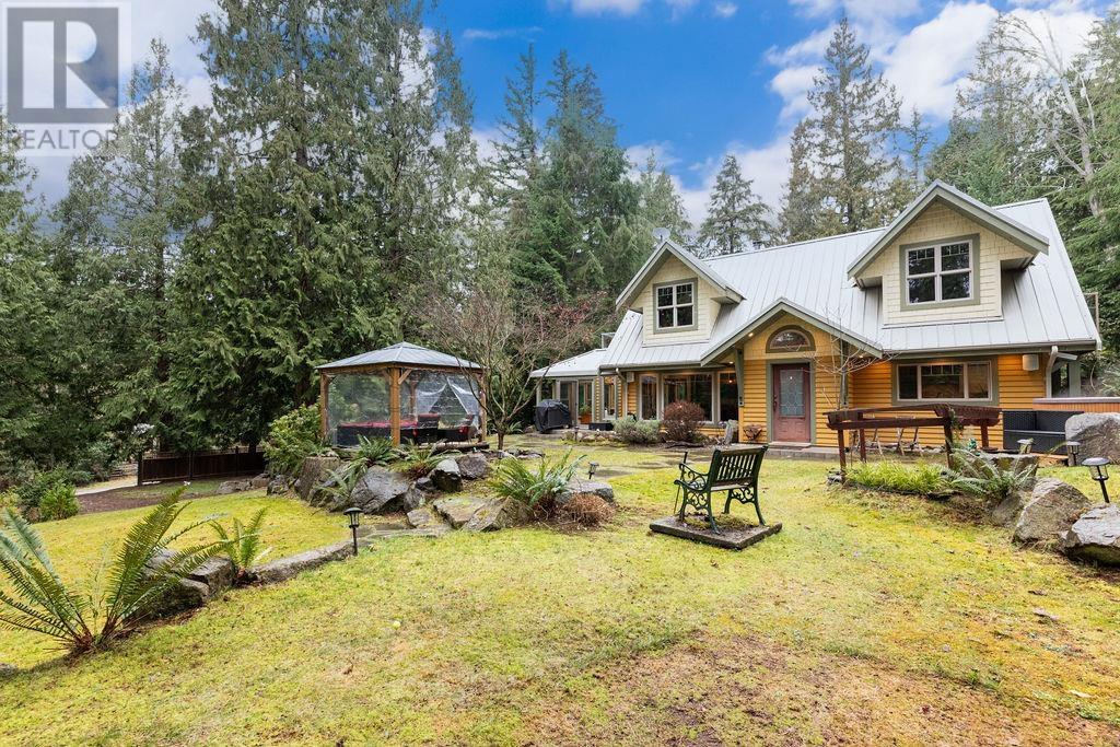 484 SHAWANABE ROAD, Gambier Island