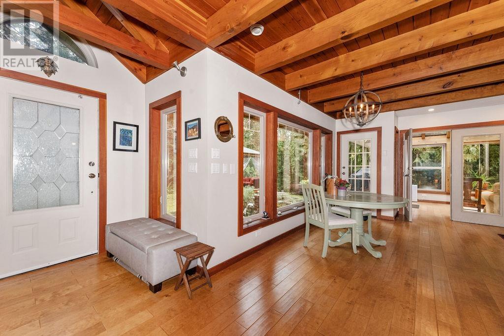 484 SHAWANABE ROAD, Gambier Island
