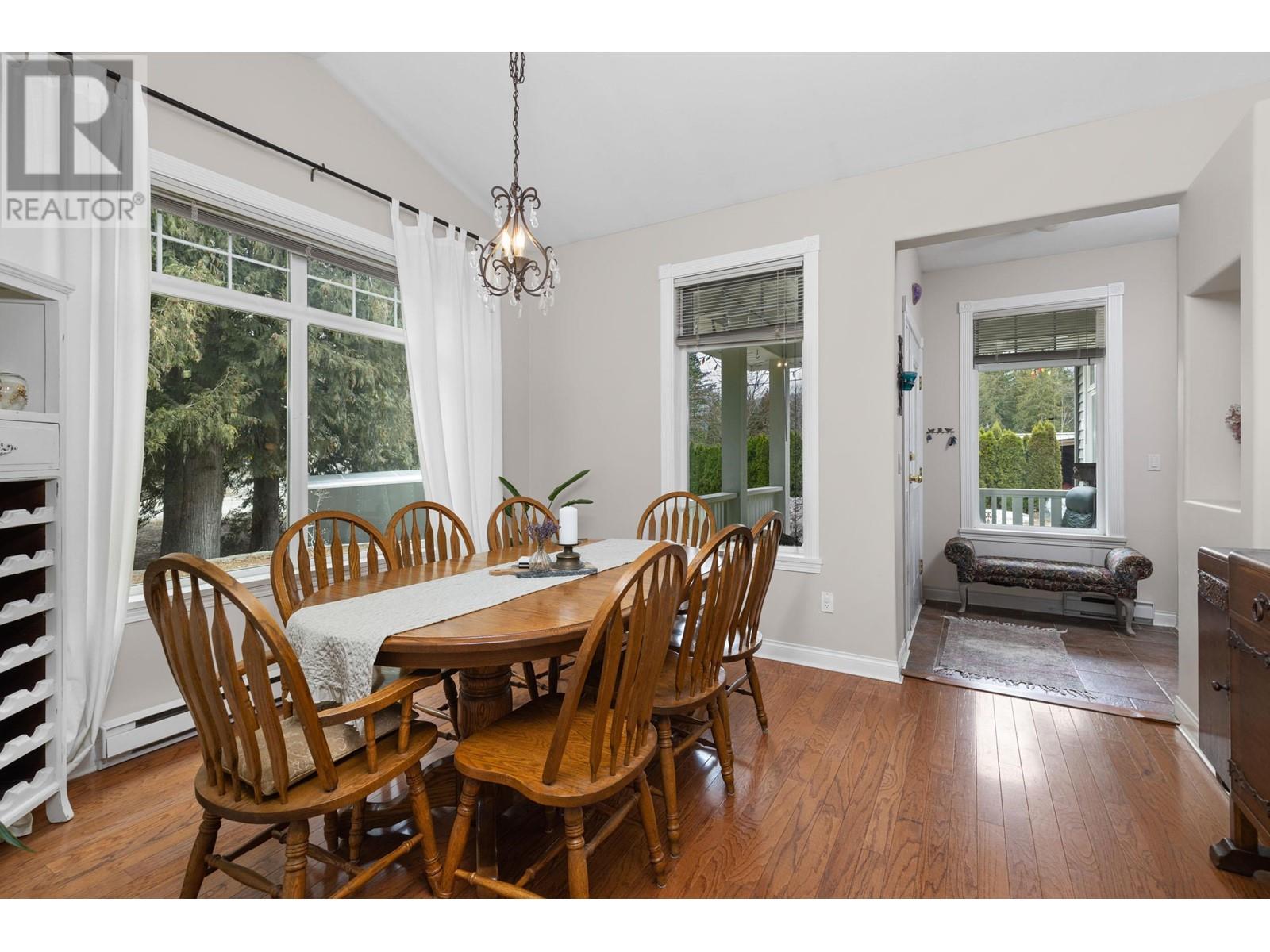 3 Bed, 3 Bath House for Sale in Pemberton – 7443 DOGWOOD STREET, Pemberton - Image 12