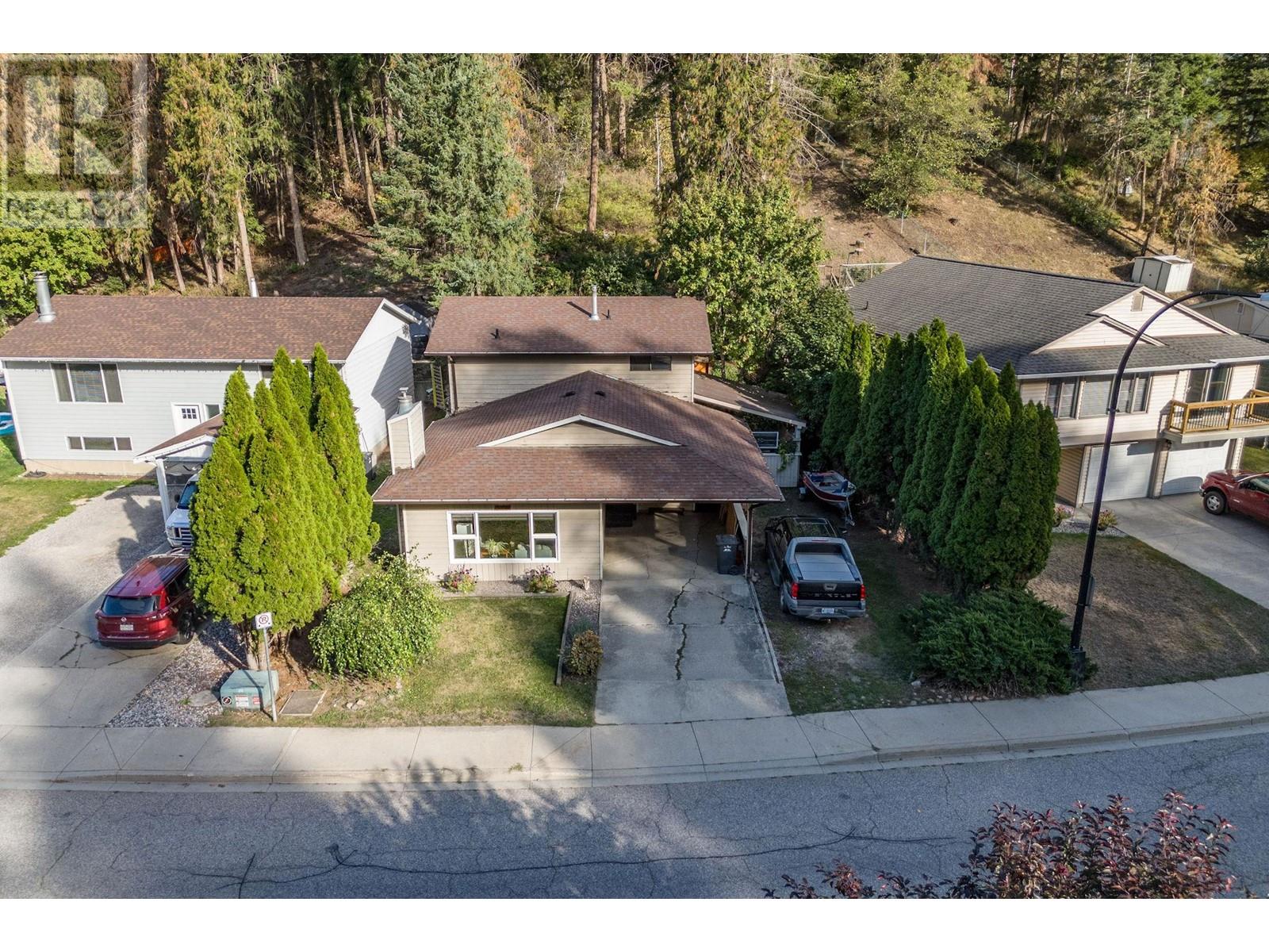 3850 Highland Park Drive, Armstrong