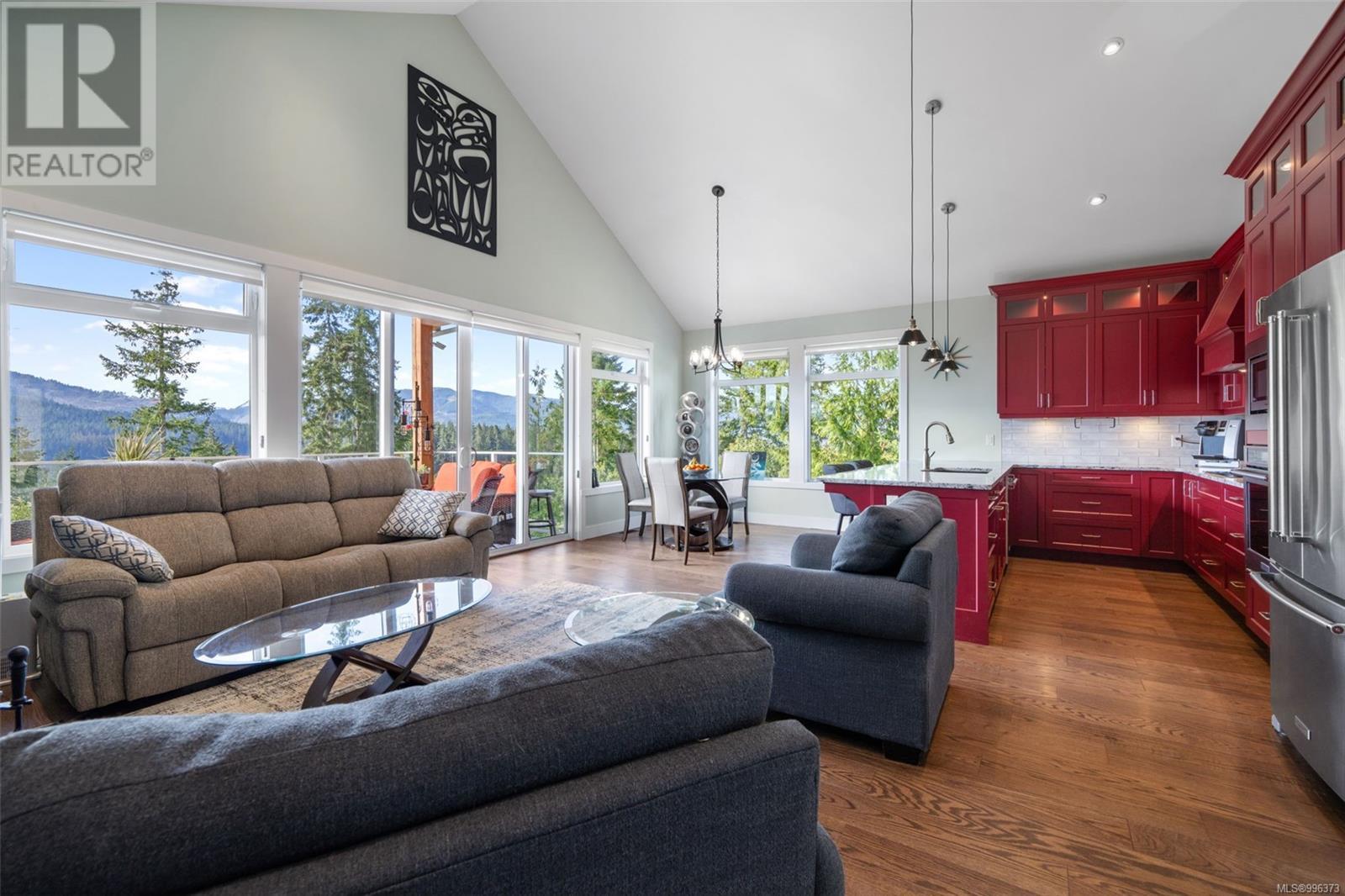 7454 Teal Crt, Lake Cowichan