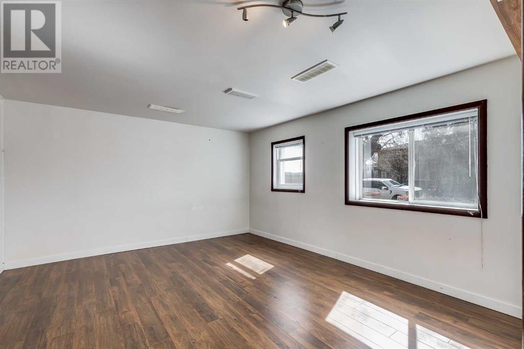 Single Family House Bungalow for Sale in   Avenue NW Montgomery Calgary 