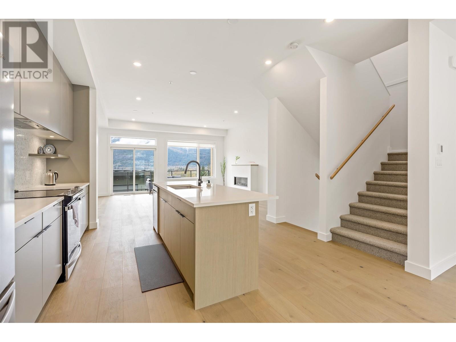 39262 STELLAR DRIVE, Squamish real estate listing R2994318