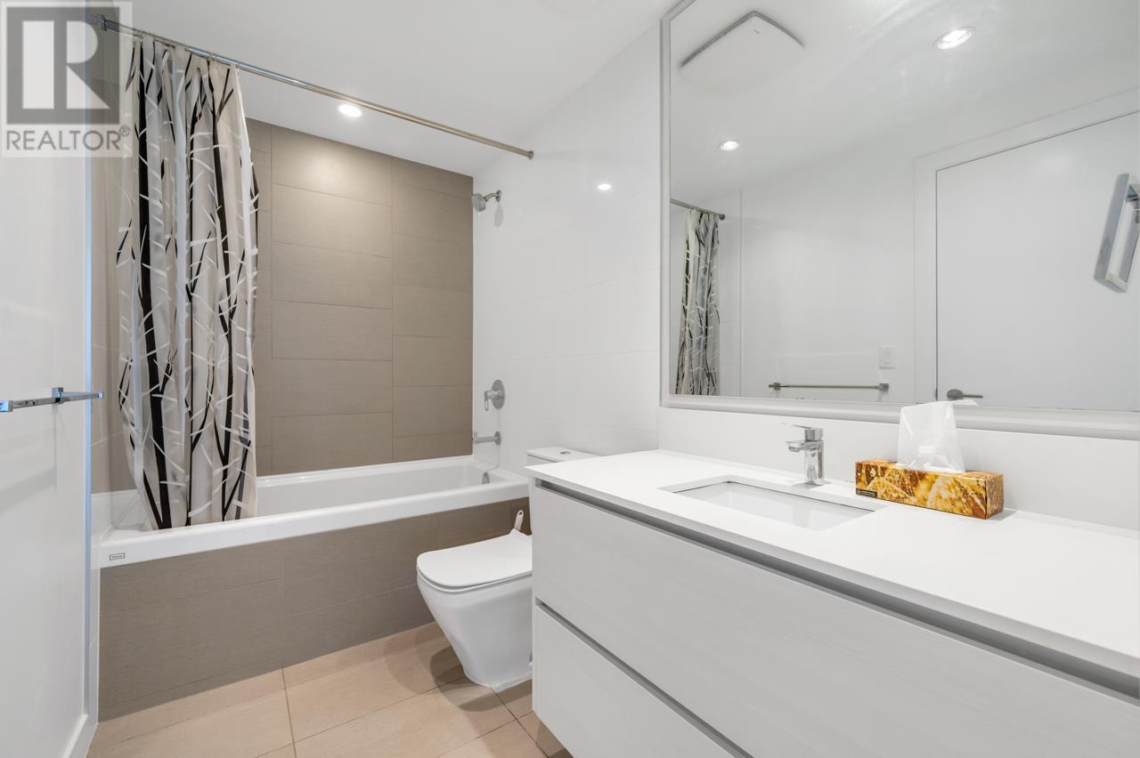Photo 14 of 805 4670 Assembly Way, Burnaby BC