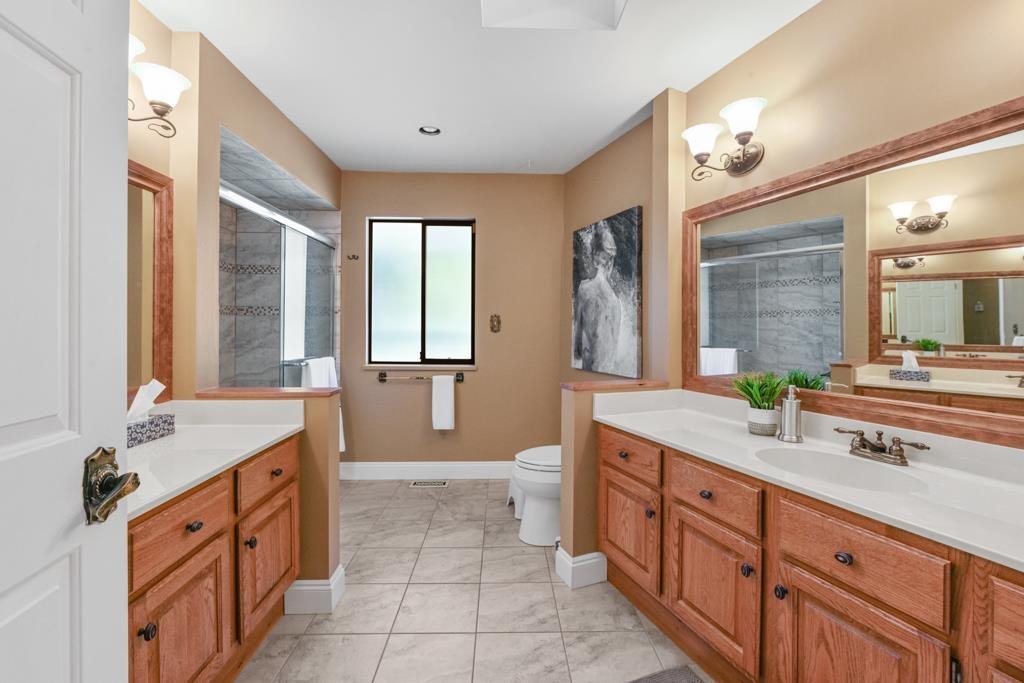 Photo 17 of 21480 18 Avenue, Langley BC