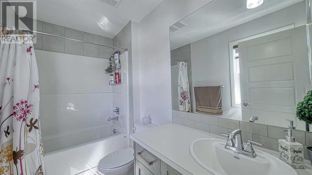 Single Family House for Sale in  Saddlestone Gate NE Saddle Ridge Calgary 
