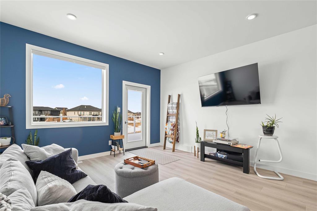 Photo 11 of 13 Gleneagles Street, Niverville MB