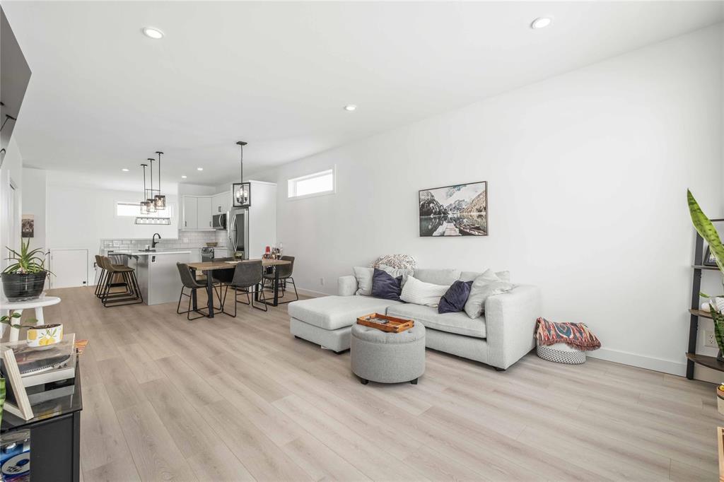 Photo 13 of 13 Gleneagles Street, Niverville MB