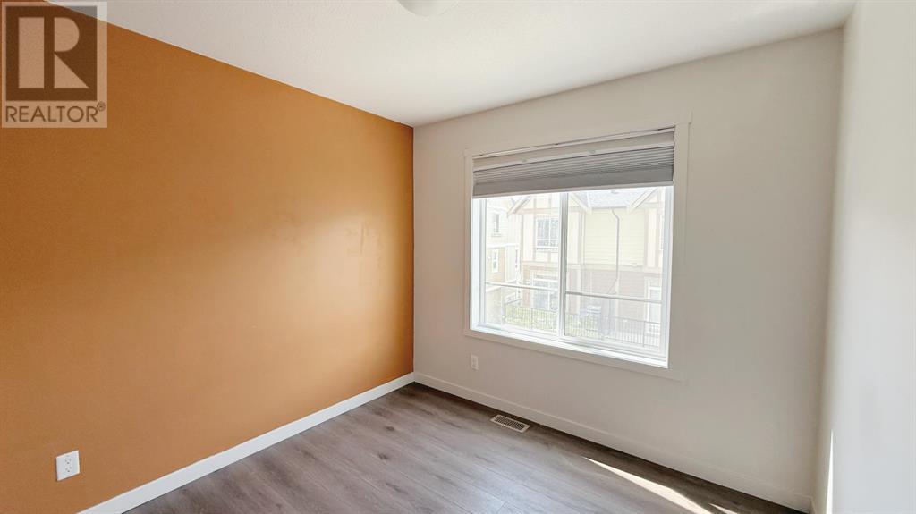 Single Family House for Sale in  Sherwood Lane NW Sherwood Calgary 
