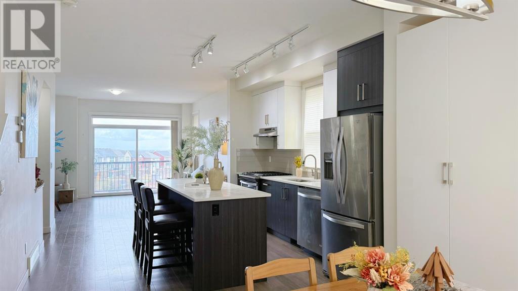 Single Family House for Sale in  Sherwood Lane NW Sherwood Calgary 