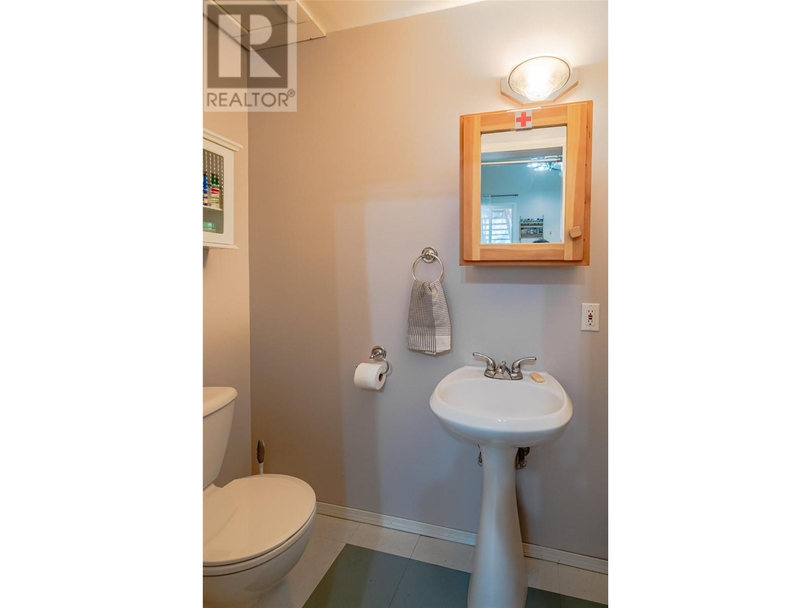 Photo 53 of 717 715 Josephine Street, Nelson BC