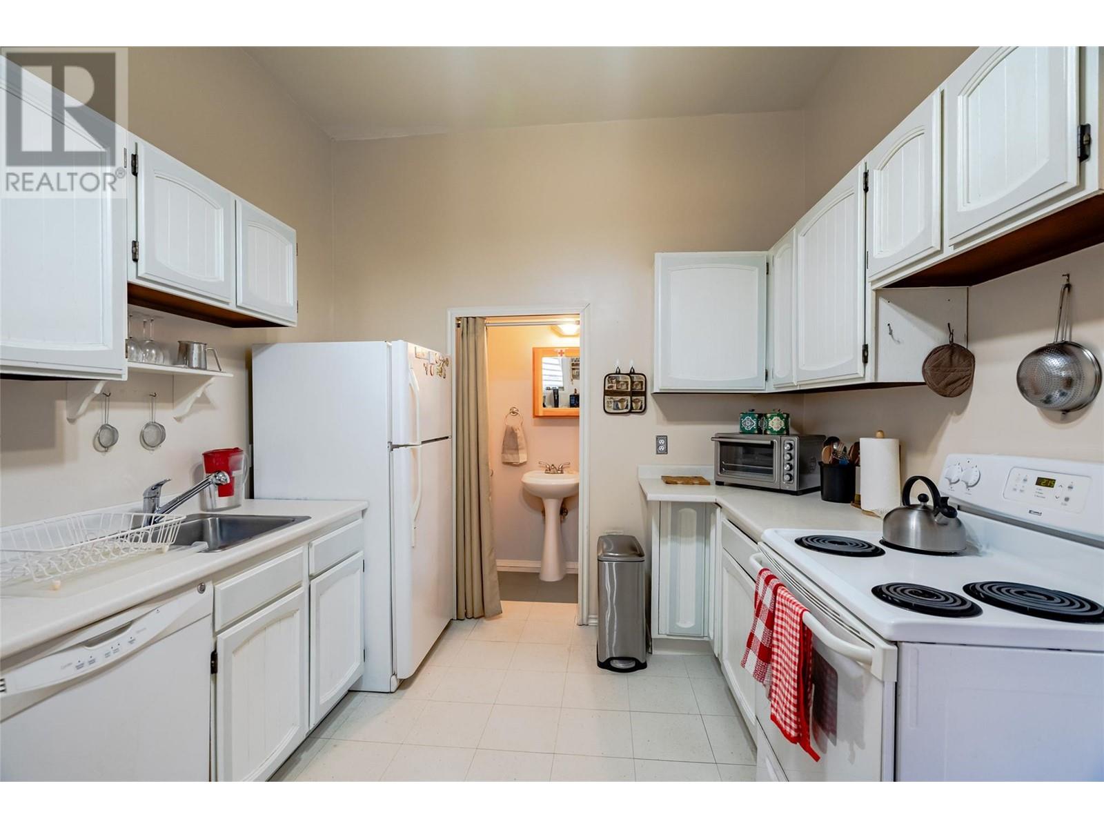 717-715 Josephine Street, Nelson