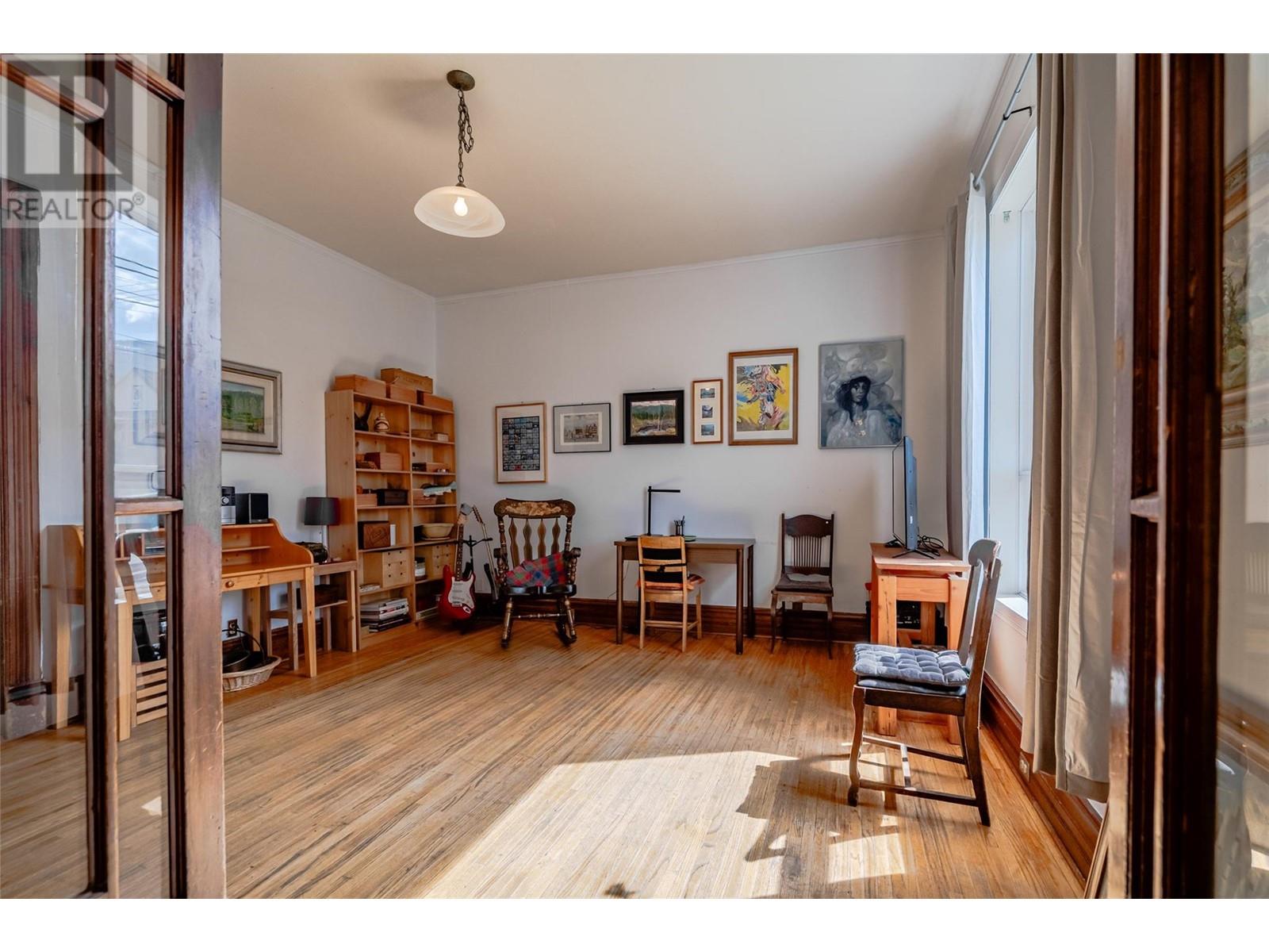 Photo 11 of 717 715 Josephine Street, Nelson BC