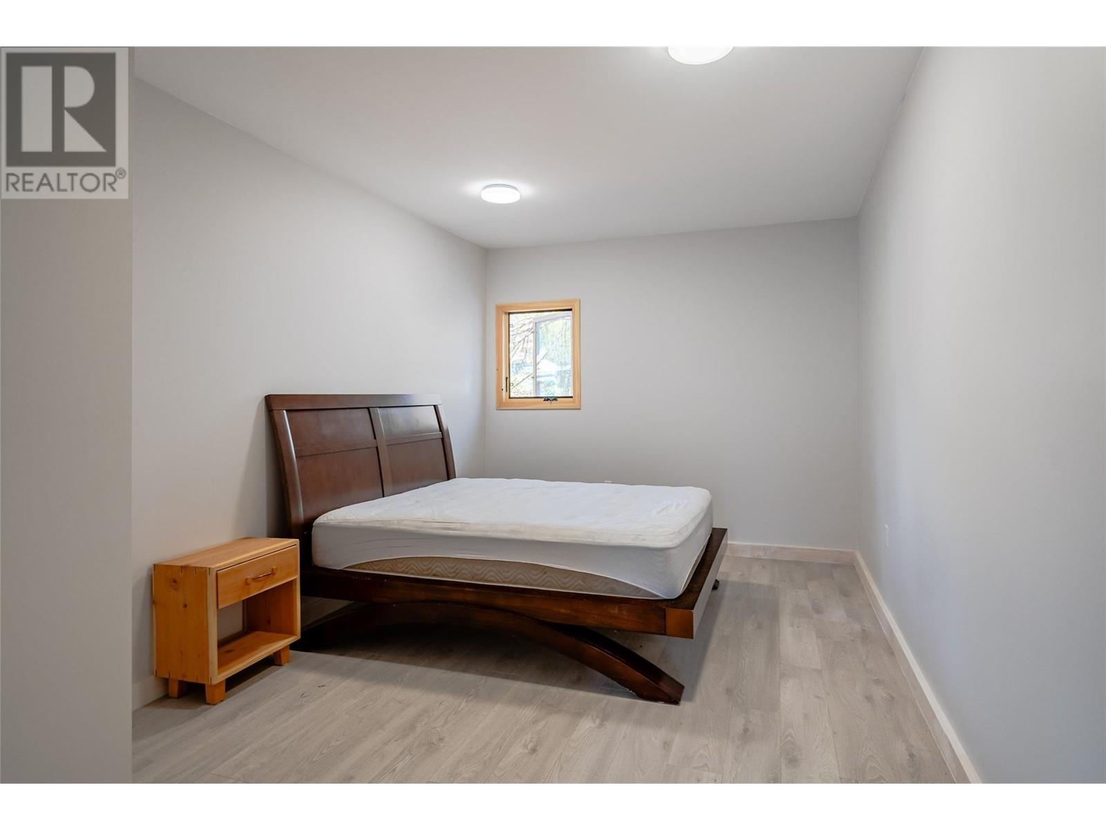 Photo 70 of 717 715 Josephine Street, Nelson BC