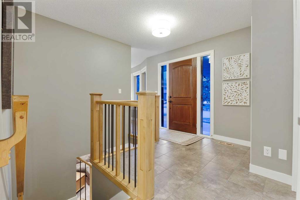 Single Family House Bungalow for Sale in  Dalcastle Crescent NW Dalhousie Calgary 