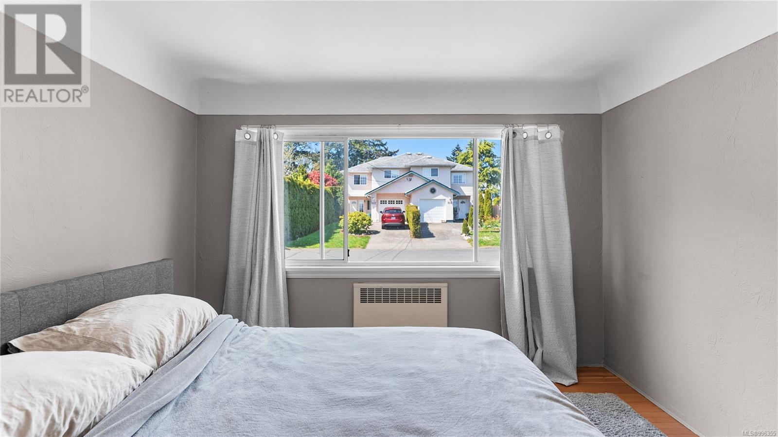 903 Shirley Rd, Esquimalt