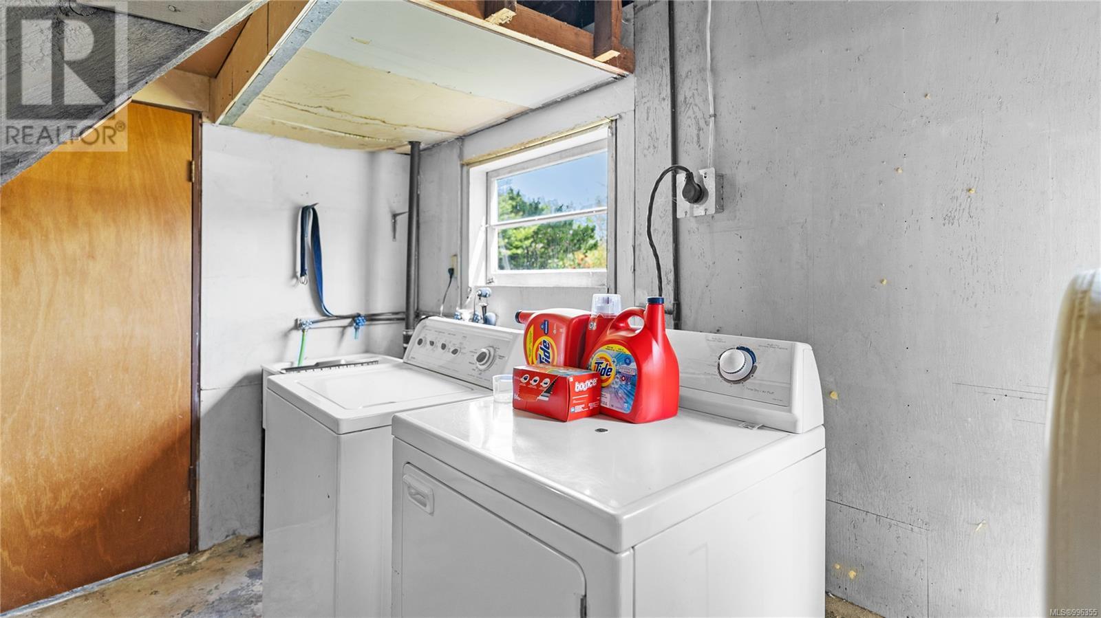 903 Shirley Rd, Esquimalt