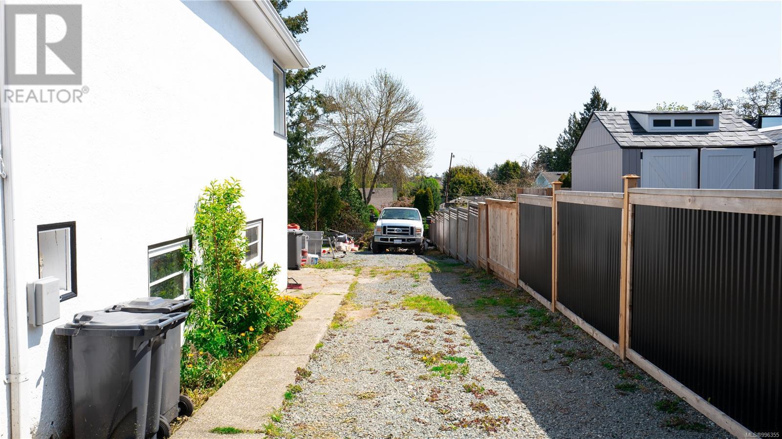903 Shirley Rd, Esquimalt