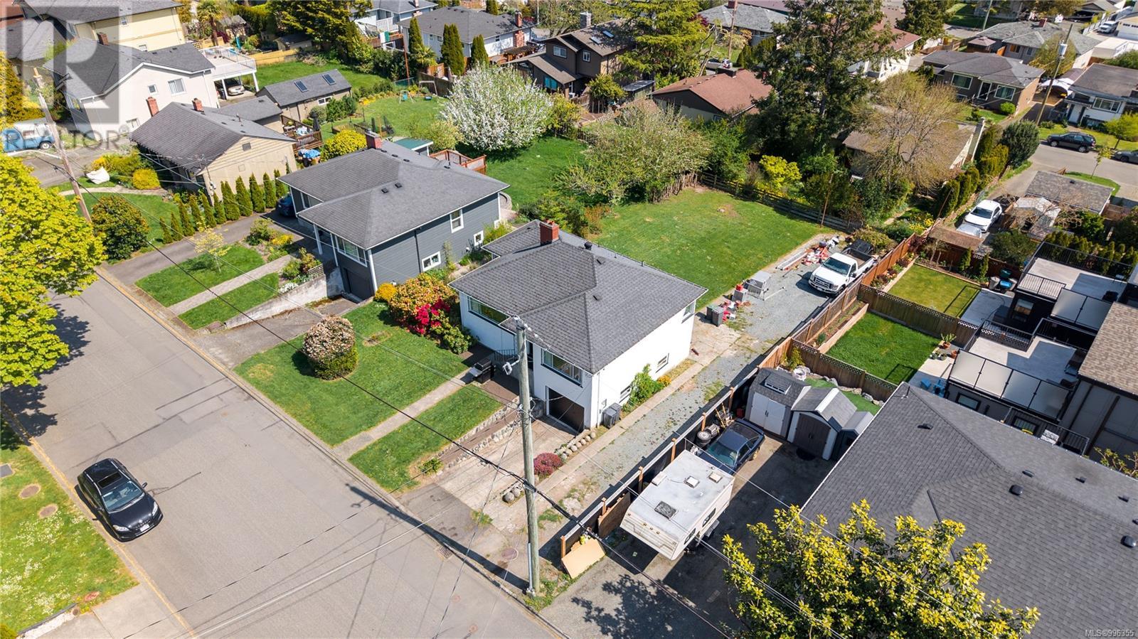 903 Shirley Rd, Esquimalt