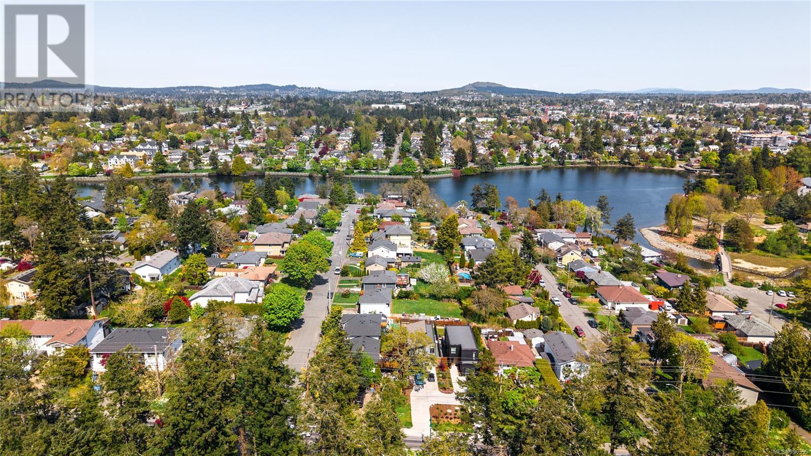 903 Shirley Rd, Esquimalt