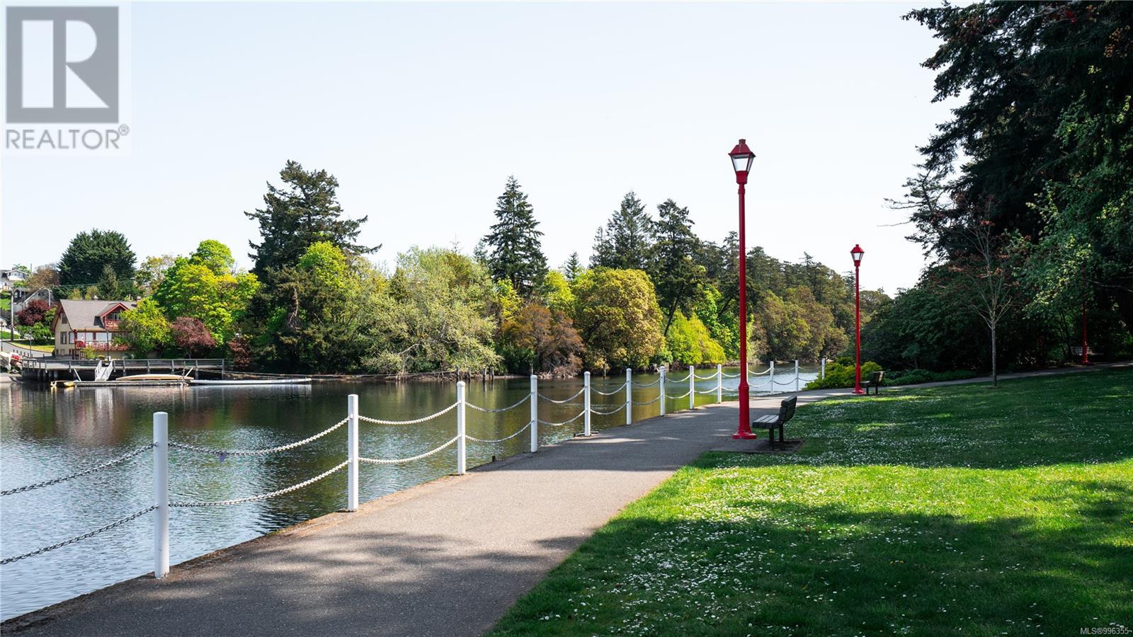 903 Shirley Rd, Esquimalt