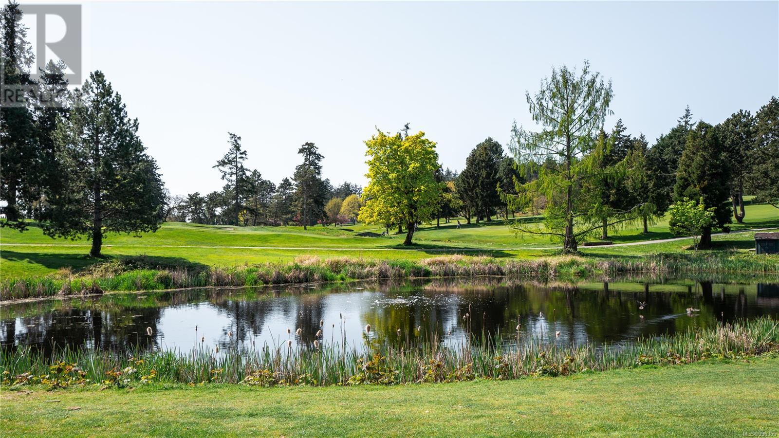 903 Shirley Rd, Esquimalt