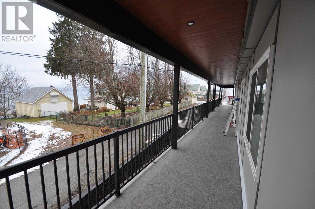 Photo 22 of 86 Broadway St Road W, Nakusp BC