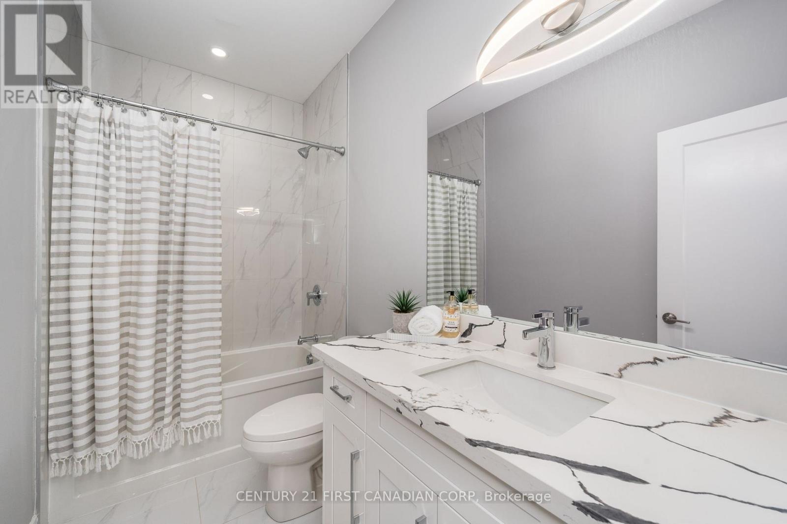 Photo 45 of 261 Stathis Boulevard, Sarnia ON