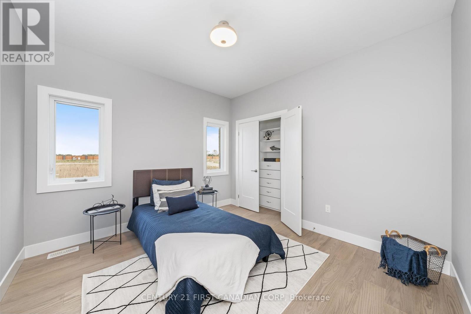 Photo 32 of 261 Stathis Boulevard, Sarnia ON
