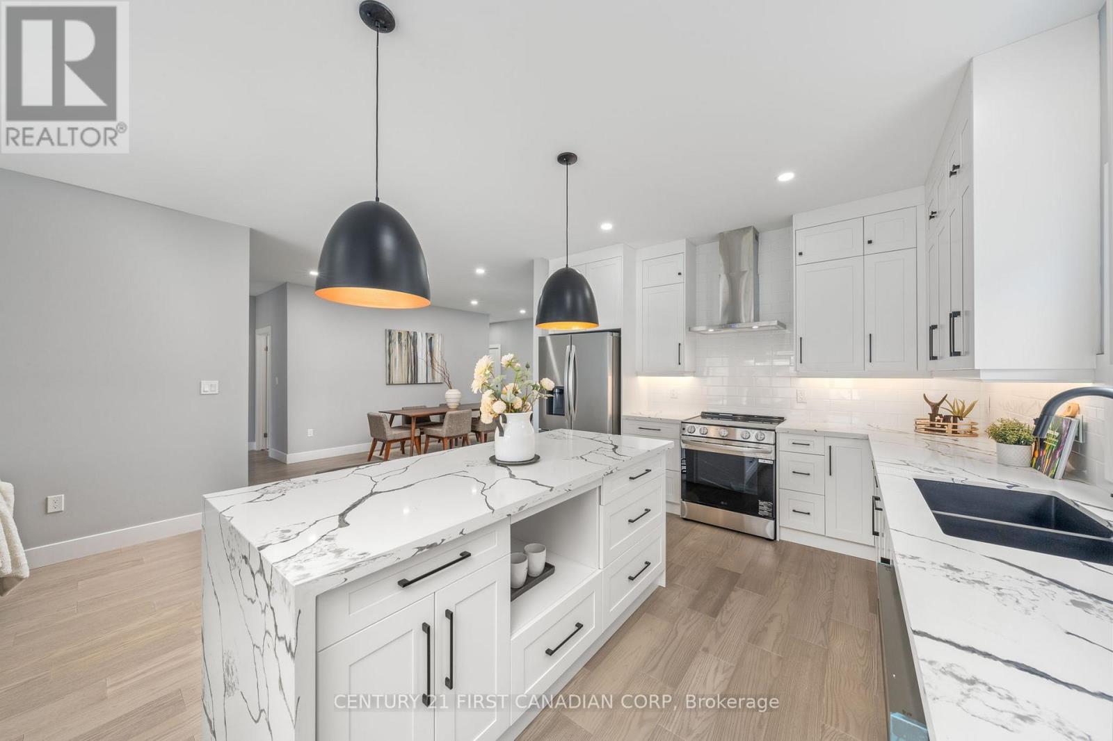 Photo 41 of 261 Stathis Boulevard, Sarnia ON