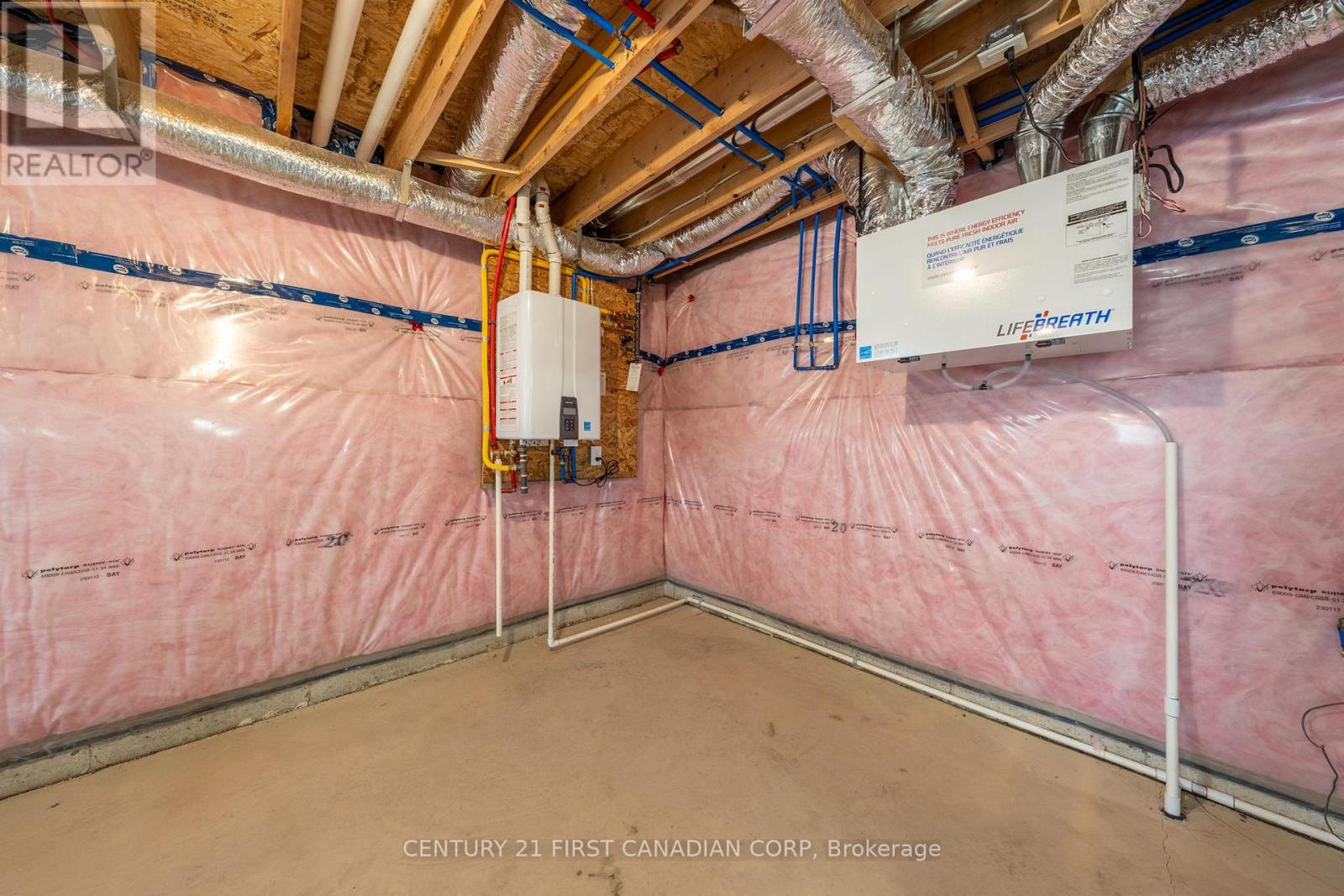 Photo 44 of 261 Stathis Boulevard, Sarnia ON