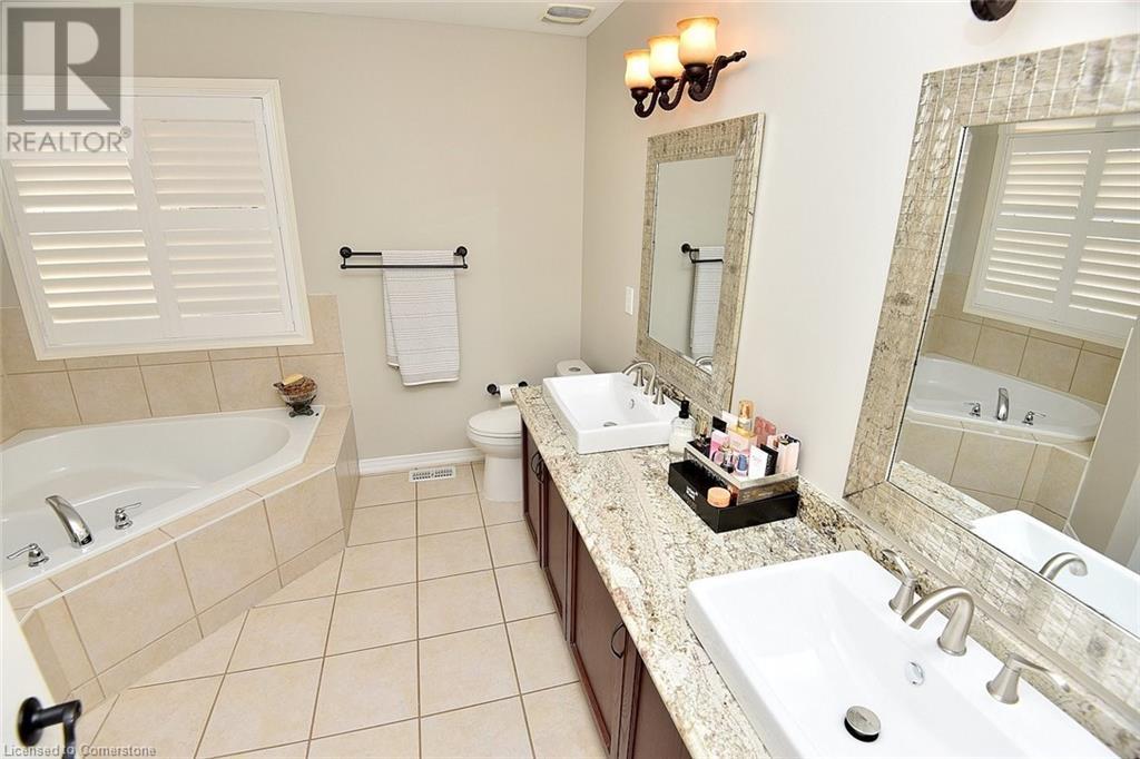 Photo 46 of 3321 Steeplechase Drive, Burlington ON