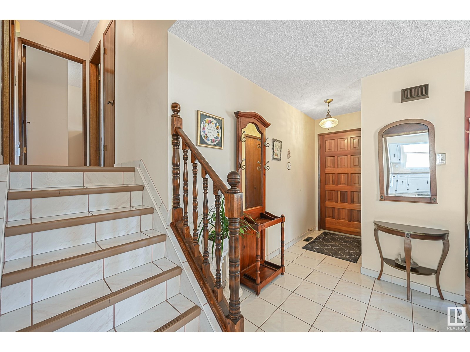 16908 108 ST NW, Edmonton