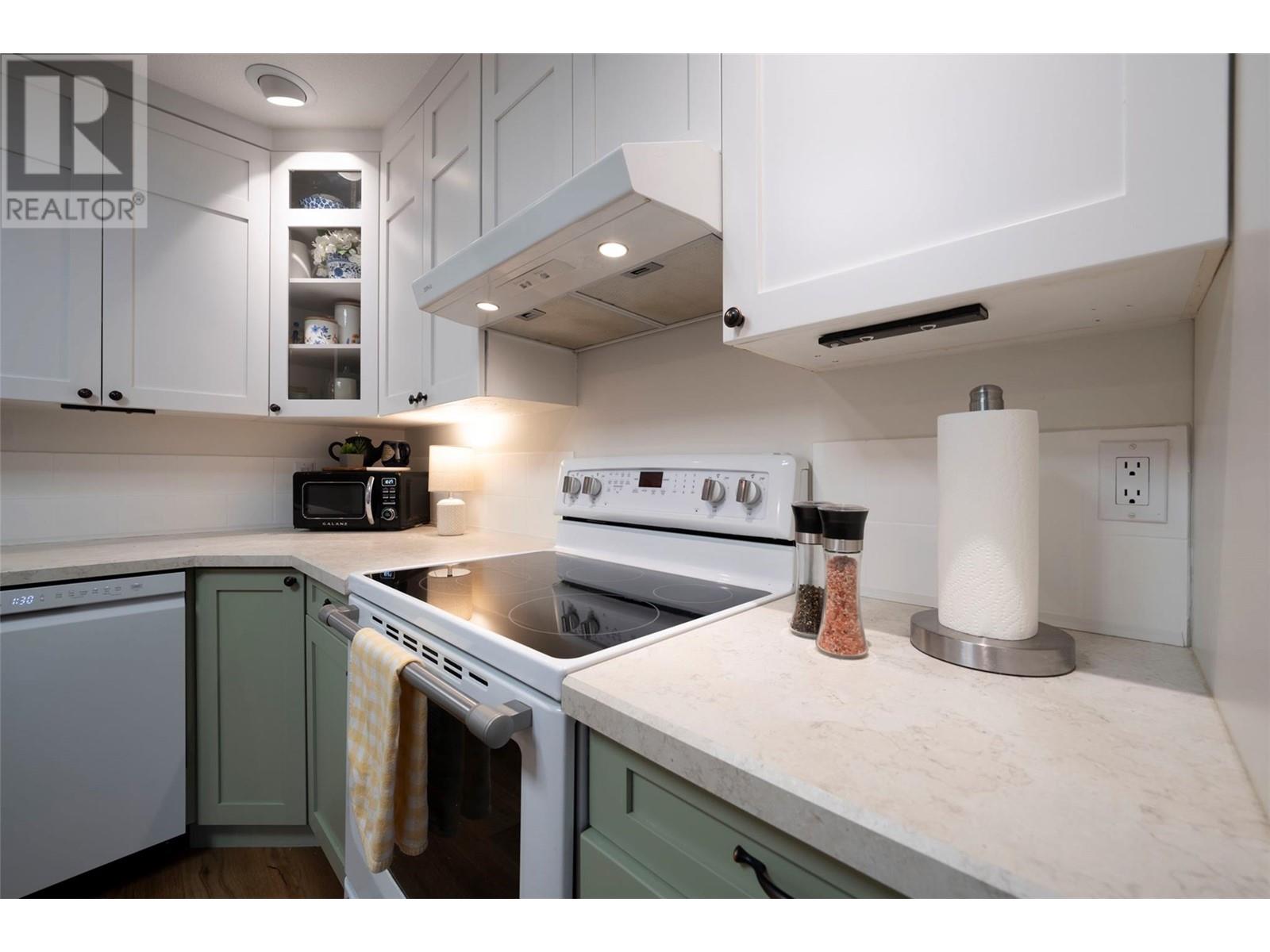 2 501 Kildonan Avenue, Enderby