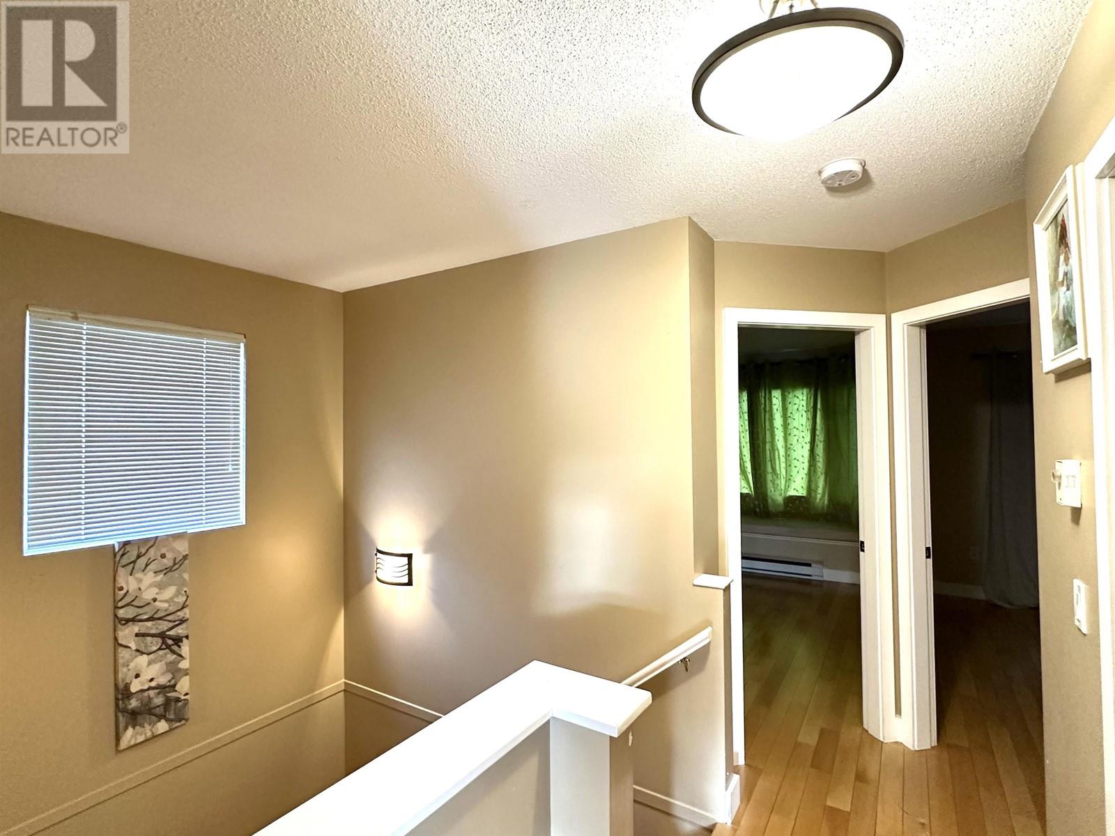 Photo 15 of 26 7500 Cumberland Street, Burnaby BC