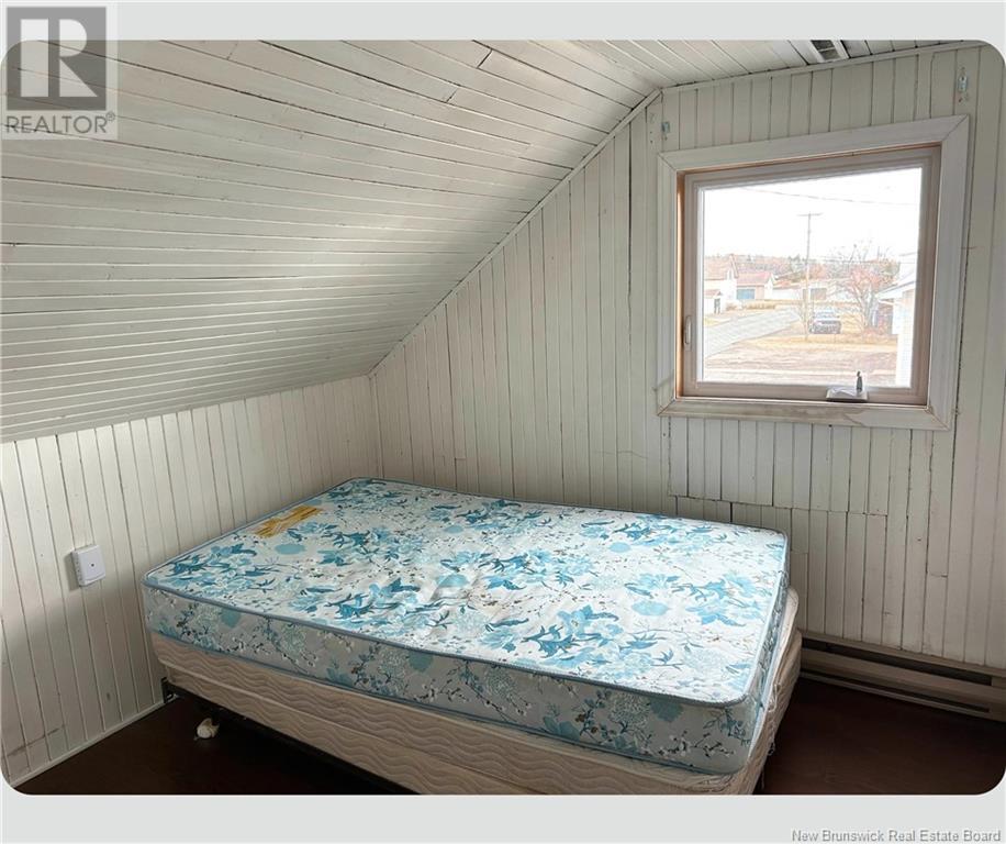 Photo 14 of 374 Georges Est, Tracadie NB
