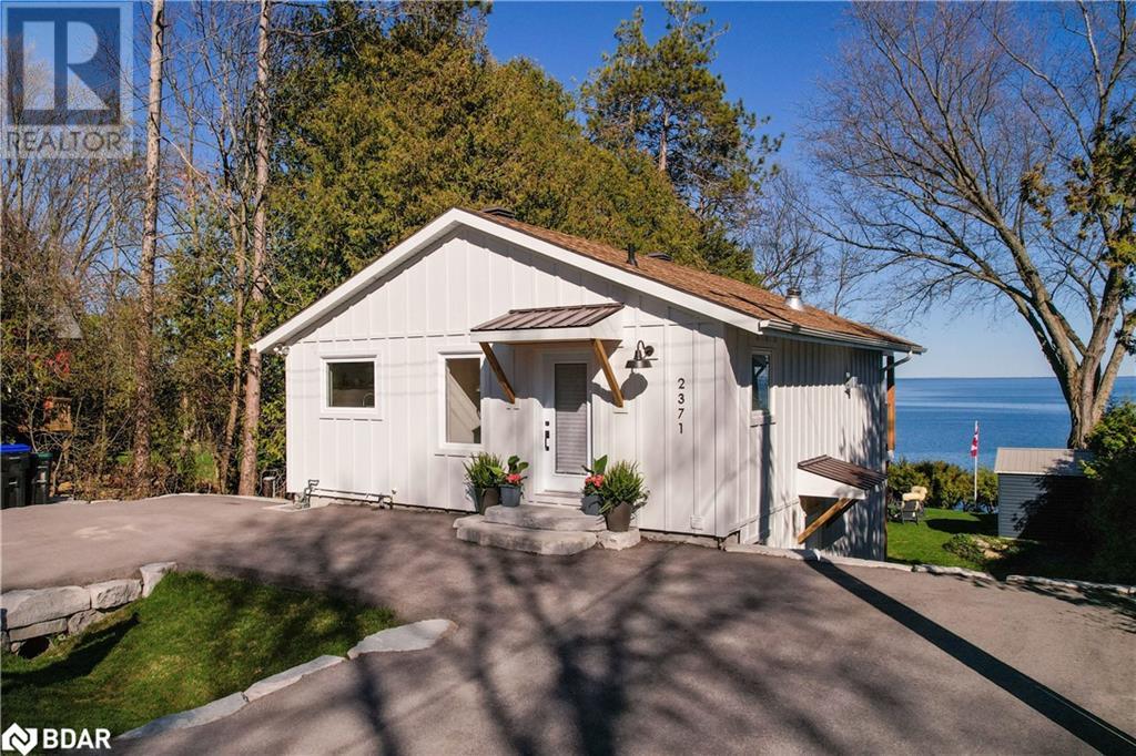 Photo 6 of 2371 Lakeshore Road E, Oromedonte ON
